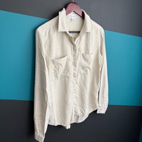 Bella Dahl Light Beige Shirt - Picture 2 of 9